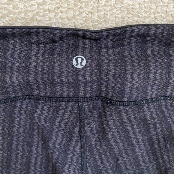 Lululemon Wunder Under Leggings, Grey/Black, 8 - Picture 9 of 10